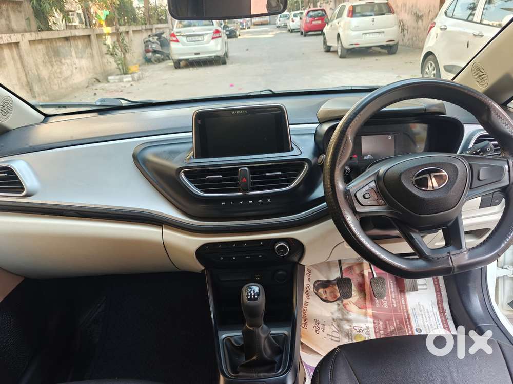Tata Altroz 1.2 Xm Plus, 2024, Cng & Hybrids