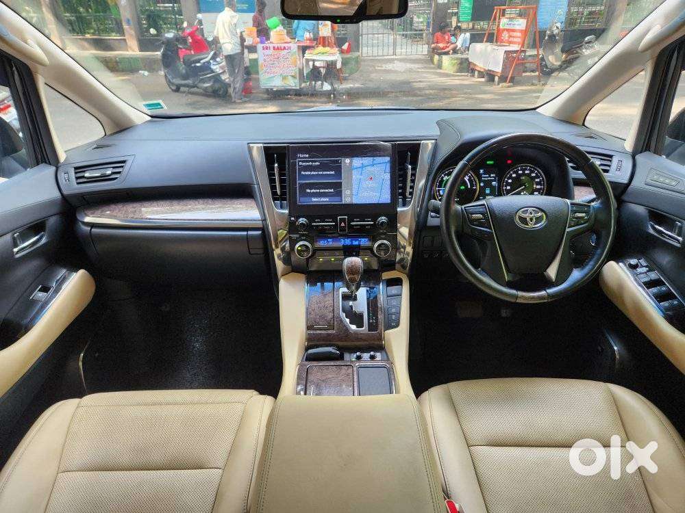 Toyota Vellfire 2.5 Executive Lounge, 2020, Petrol