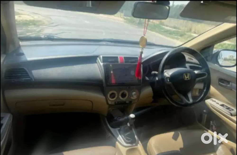 Honda City 2011 2nd Owner Rate 220000