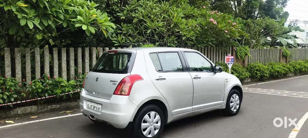 Maruti Suzuki Swift 2010 Car