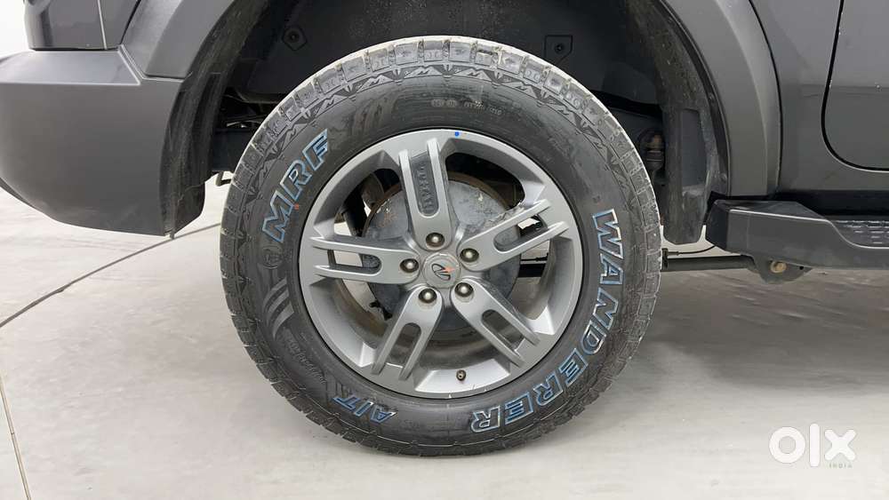 Mahindra Thar Lx Hard Top Petrol At Rwd, 2022, Petrol