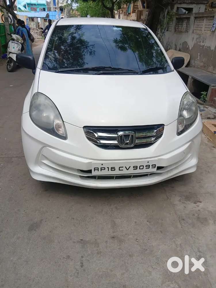 White Honda Amaze 2015 Model