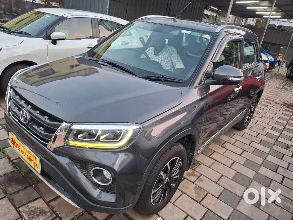 Toyota Urban Cruiser 1.5 Premium Grade At, 2022, Petrol