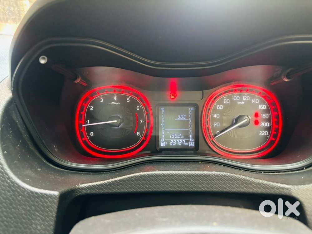 Maruti Brezza Petrol 2020
