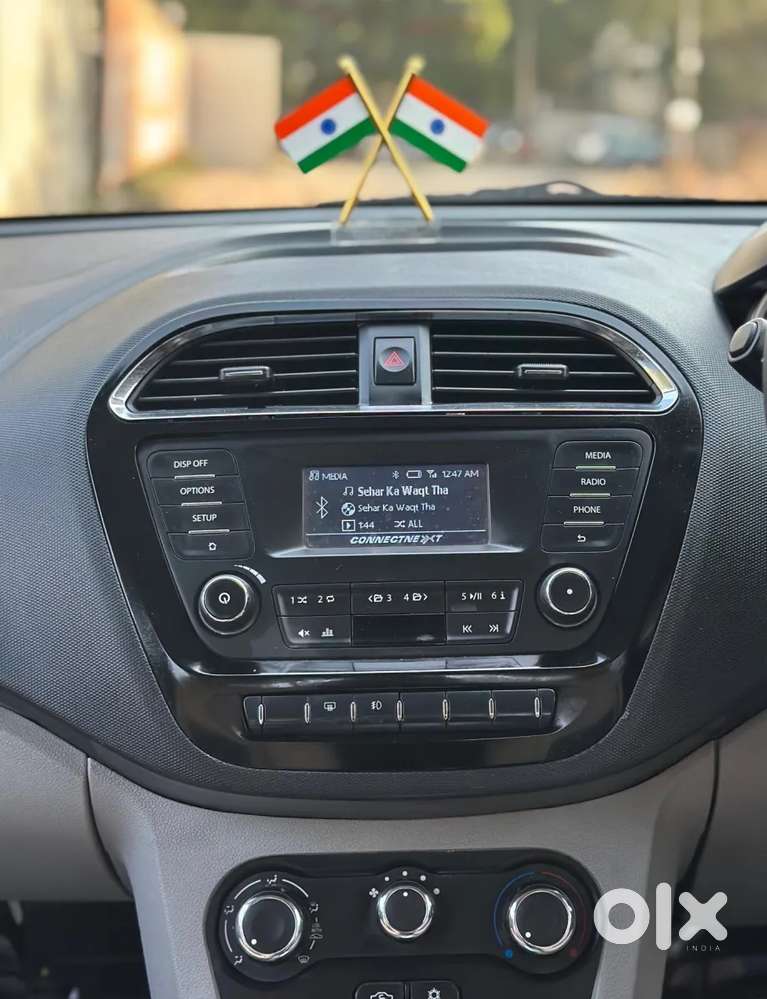 Tata Tiago Xza, 2017, Petrol