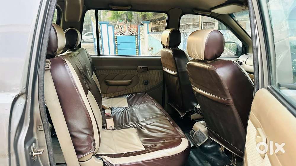 Chevrolet Tavera Neo 3 Ls 7 Seats Bsiv, 2011