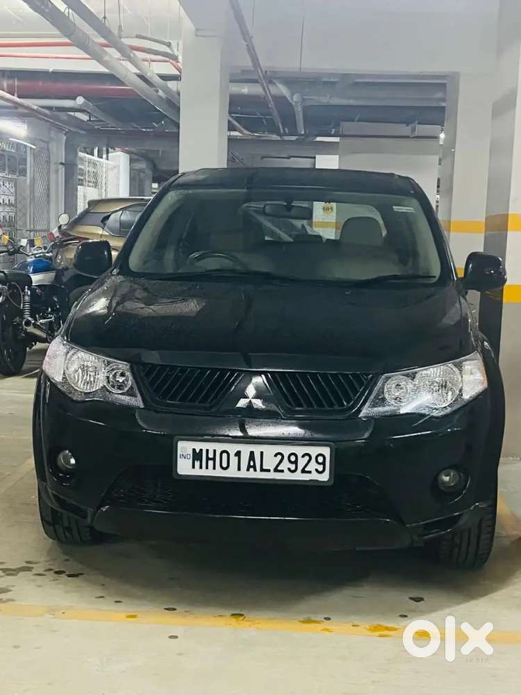 Mitsubishi Outlander Petrol Automatic