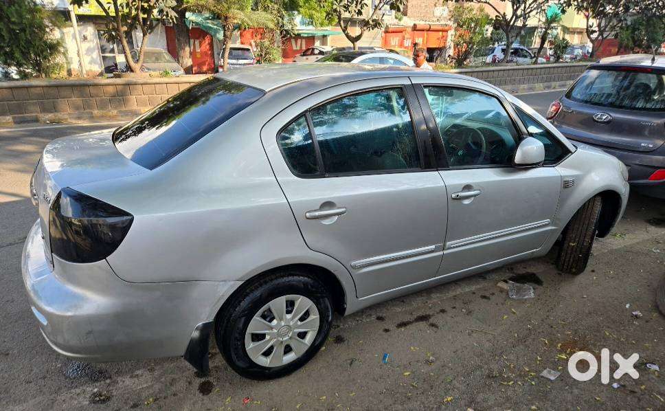 Maruti Suzuki Sx4 2011  Petrol + Lpg   Doctor Driven  New Tyres