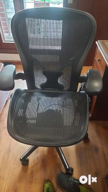 Herman miller aeron deals olx