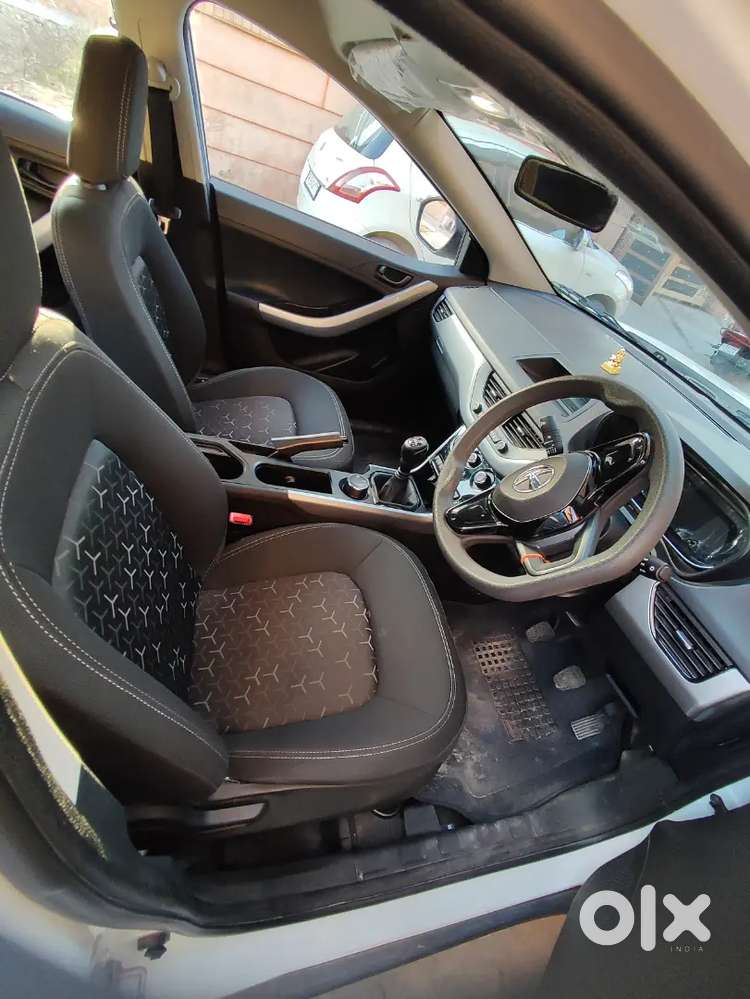 Tata Nexon Revotron 2023 Petrol Manual