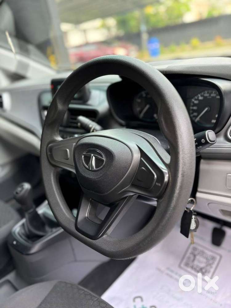 Tata Altroz 1.2 Xm, 2021, Petrol