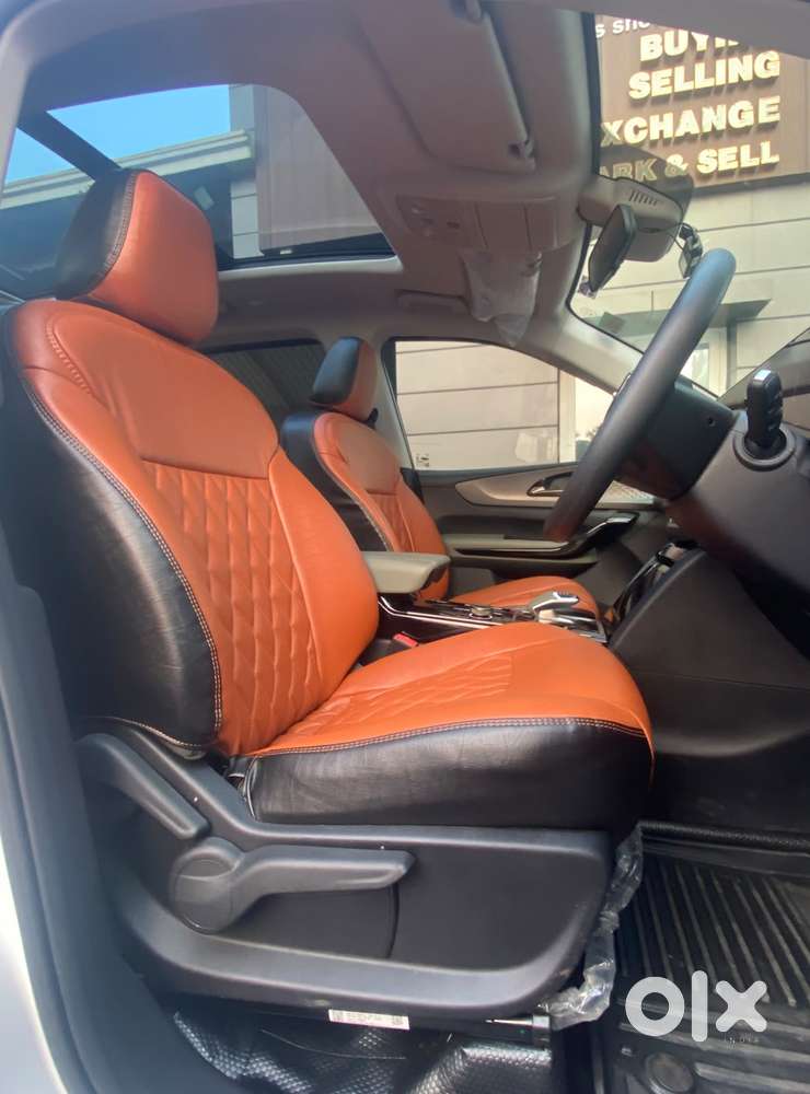 Mahindra Xev 9s Pack One Above, 2026, Electric