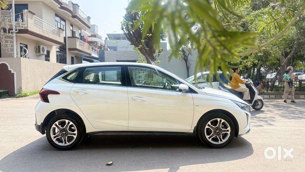 Hyundai New I20 2024 Petrol 22000 Km Driven