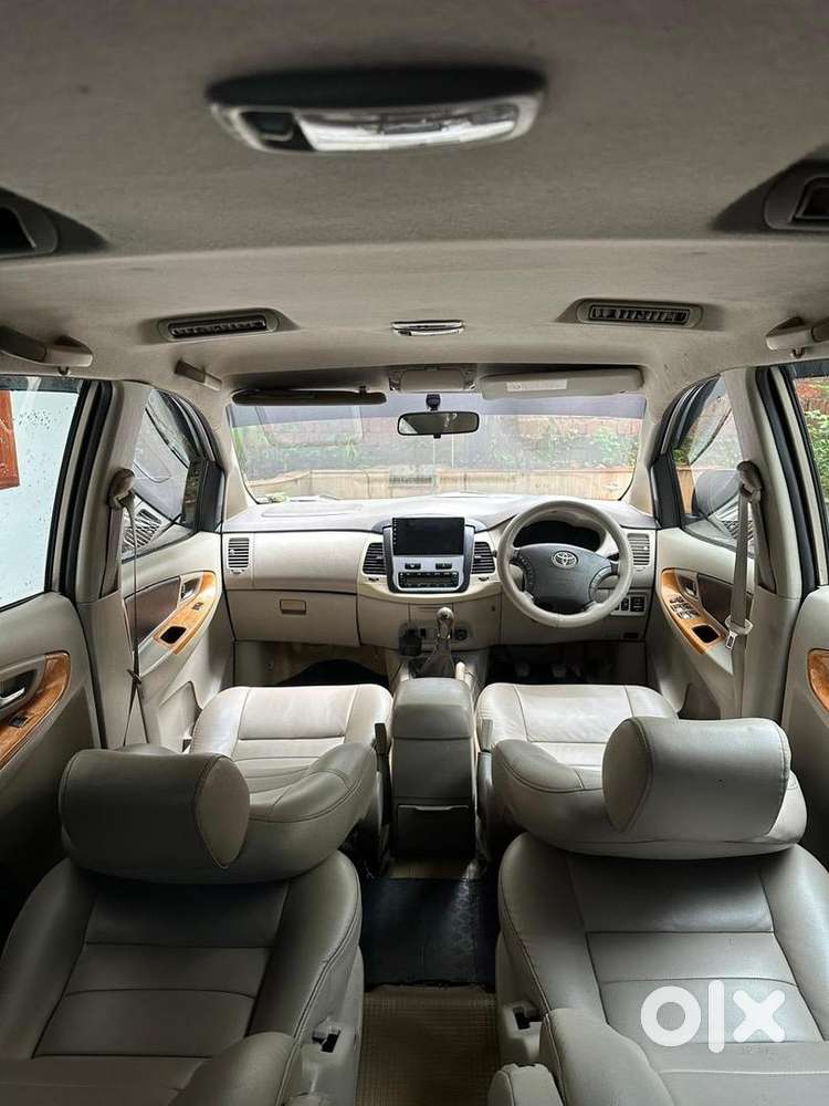 Toyota Innova 2009 Diesel Well Maintained