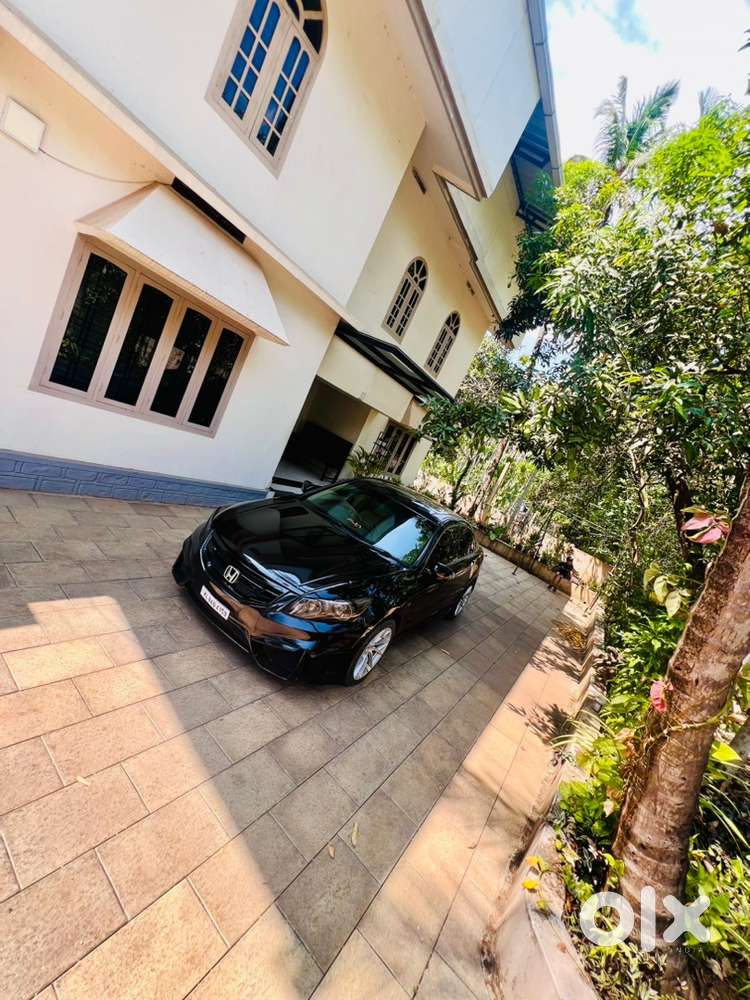 Honda Accord Petrol Manual 2009
