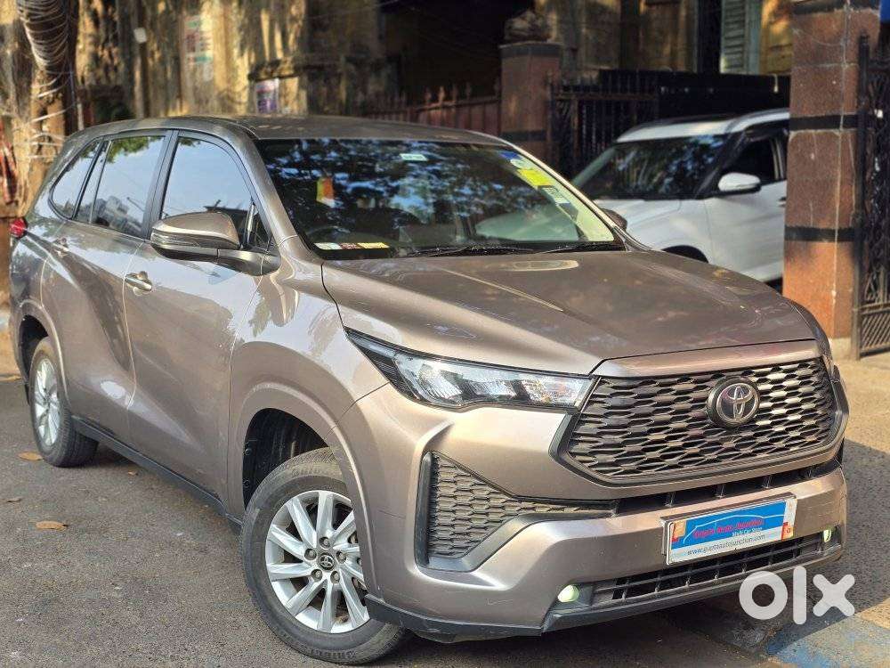 Toyota Innova Hycross 2.0 G-slf 8 Str, 2023, Petrol