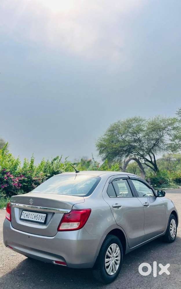 Maruti Suzuki Swift Dzire Vxi Optional, 2022, Petrol