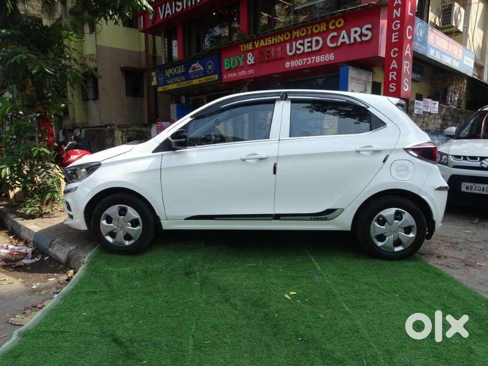 Tata Tiago 1.05 Revotorq Xt Option, 2023, Petrol