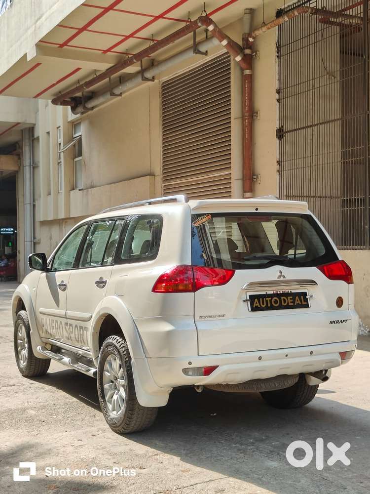 Mitsubishi Pajero Sport 2.5 Manual, 2014, Diesel