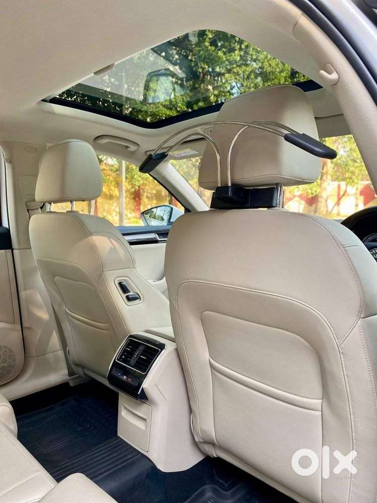 Skoda Superb L&k 2.0 Tdi At, 2019, Diesel