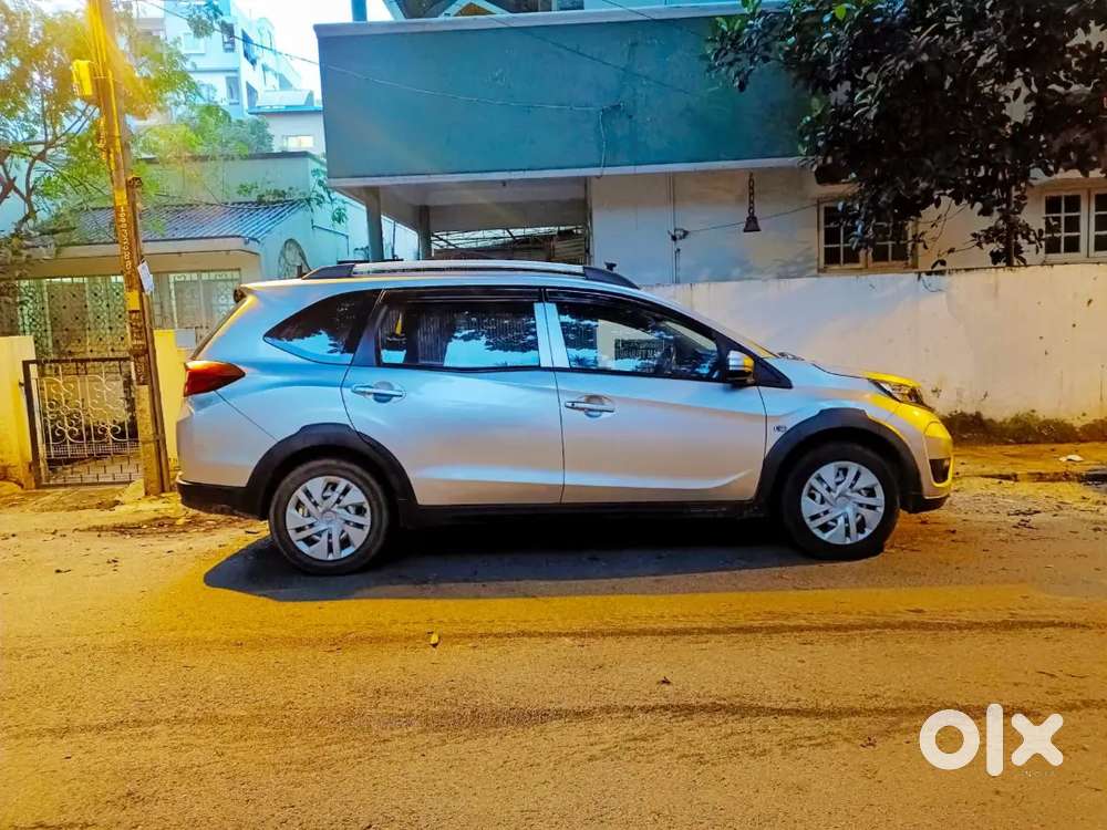 Honda Br-v 2017 Petrol  Immaculate Condition  Well Maintained
