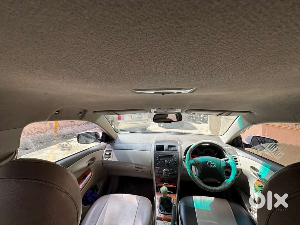 Toyota Corolla Altis 1.8g, 2009 — Petrol Manual