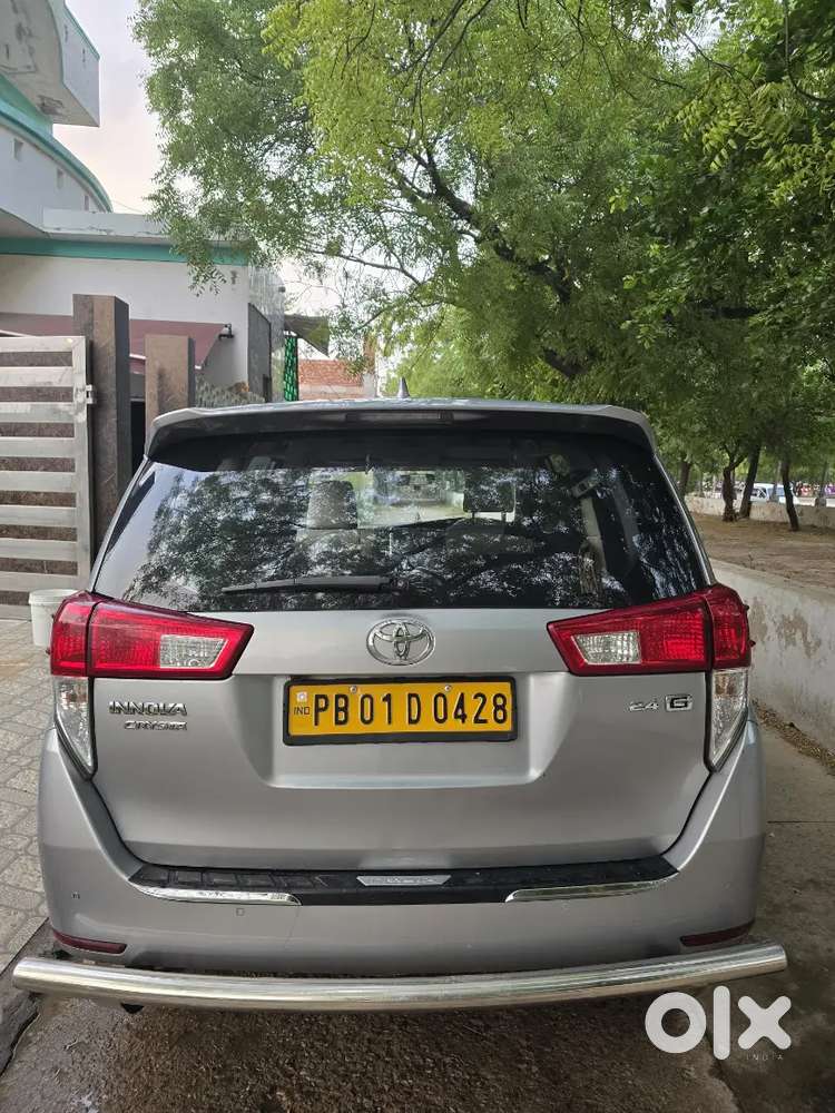 Toyota Innova Crysta 2022 Diesel Well Maintained