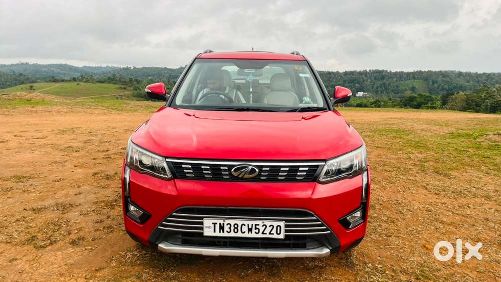 Mahindra Xuv300 W8 (o) Petrol – For Sale Tn 38 Registered