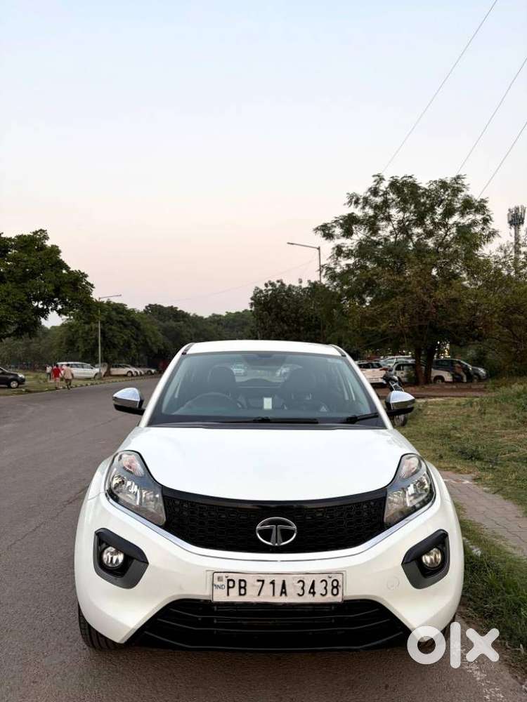 Tata Nexon 1.5 Revotorq Xm (s), 2019, Diesel