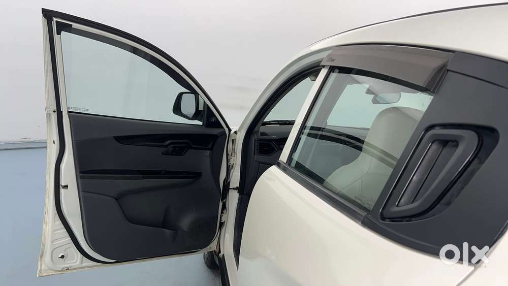 Mahindra Kuv100 Nxt 1.2 K4 Plus Diesel 6 Str, 2018, Petrol