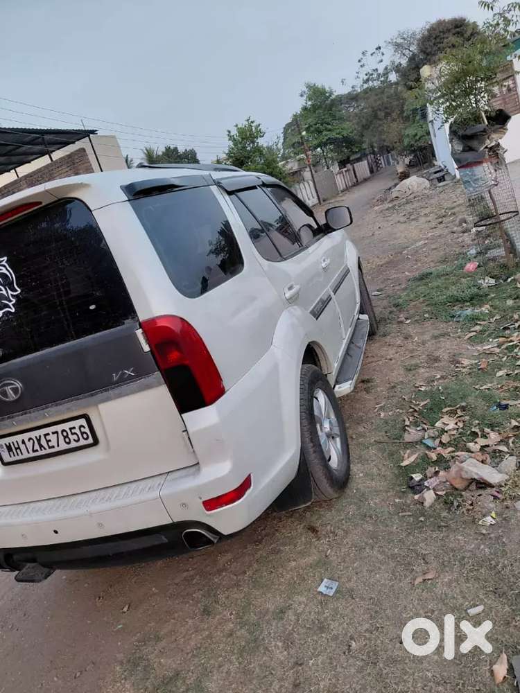 Tata Safari Strome 2013