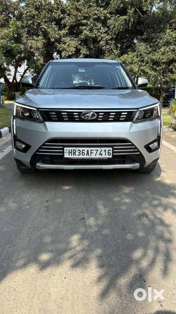 Mahindra Xuv300 W8 Option Dual Tone, 2019, Petrol