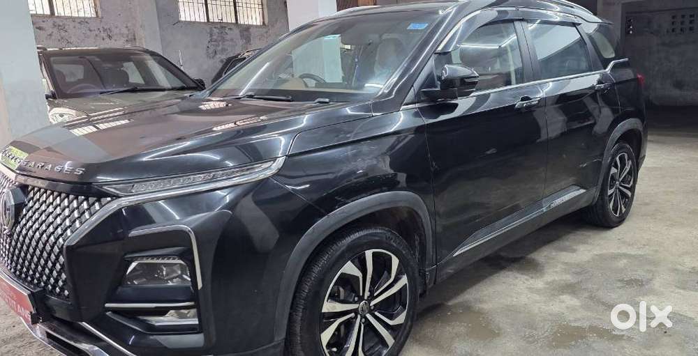Mg Hector Plus Sharp Pro 1.5 Turbo Petrol Cvt 7 Str Dual Tone, 2024,..
