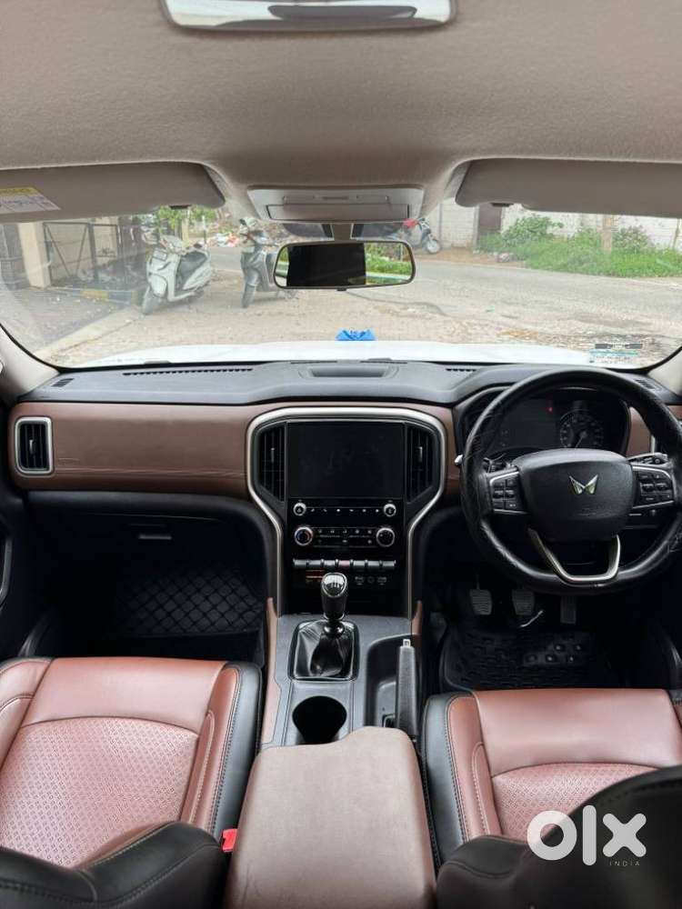 Mahindra Scorpio-n 2.0 Z4 Petrol Mt 7 Str, 2023, Petrol