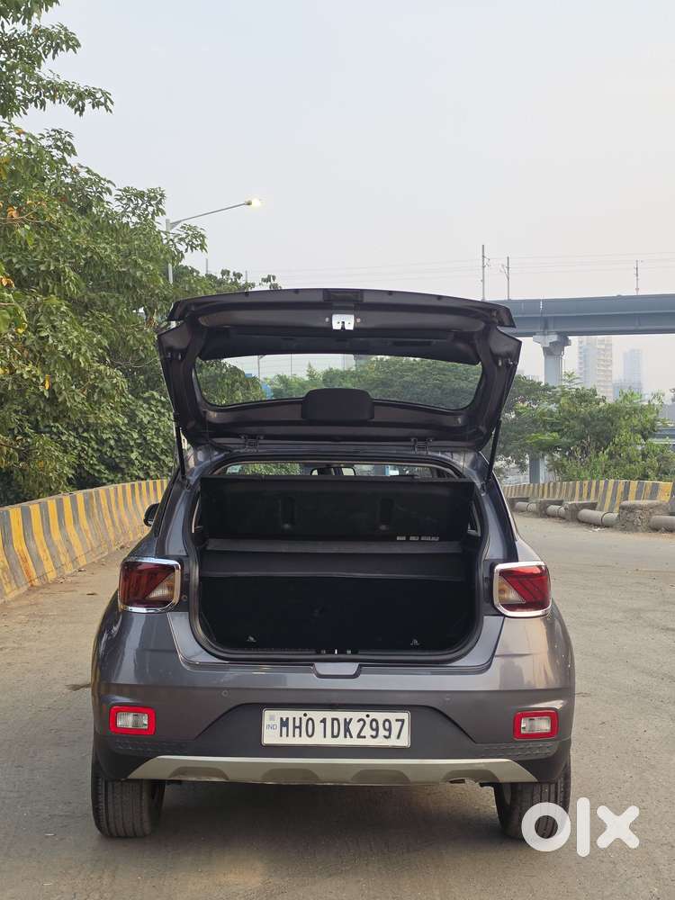 Hyundai Venue 1.0 Sx (o) Turbo Dct, 2019, Petrol