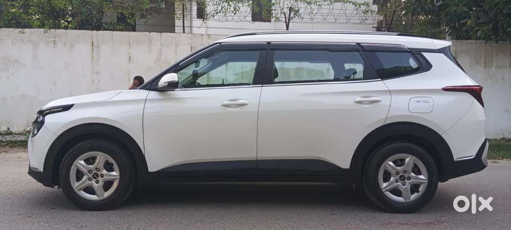 Kia Carens 1.5 Prestige 7 Str, 2023, Petrol