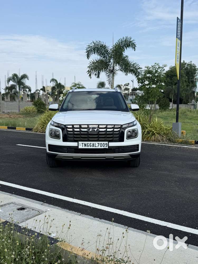 Hyundai Venue Sx (o) Mt 1.5 Diesel, 2023, Diesel