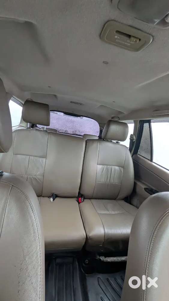 Toyota Innova Diesel 7 Str 2015