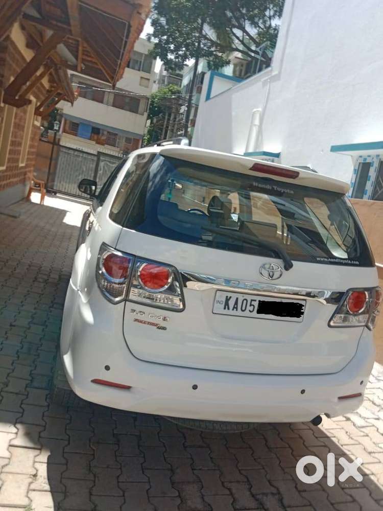 Toyota Fortuner 3.0 2012