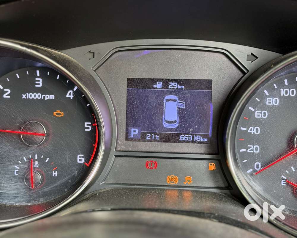 Kia Carnival Premium, 2020, Diesel