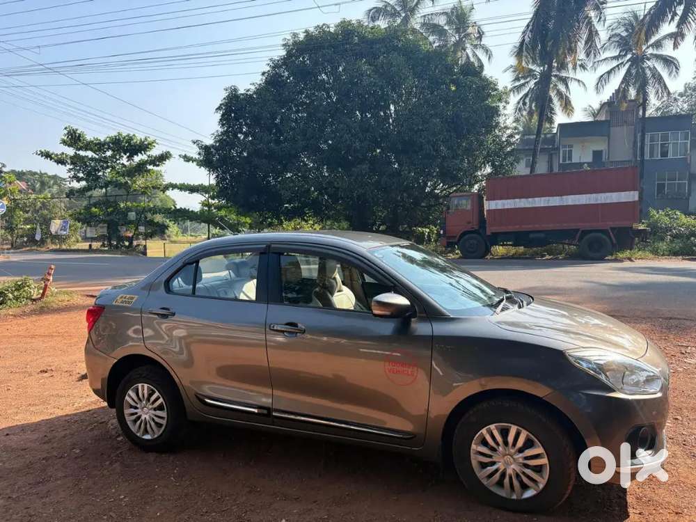 Maruti Suzuki Dzire ( Taxi ) 2019 Petrol 129000 Km Driven