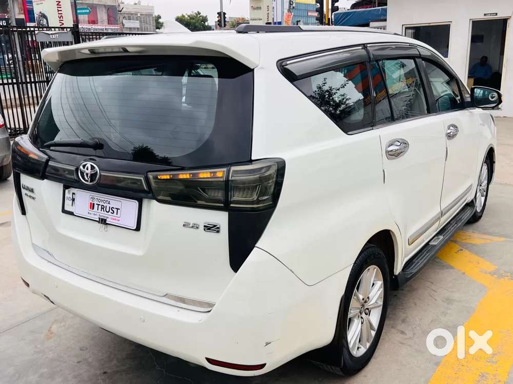 Toyota Innova Crysta 2.8 Zx At 7 Seater, 2018, Diesel