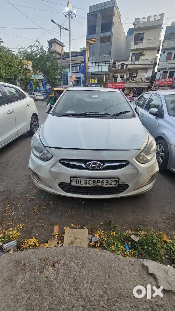 Hyundai Verna 2012