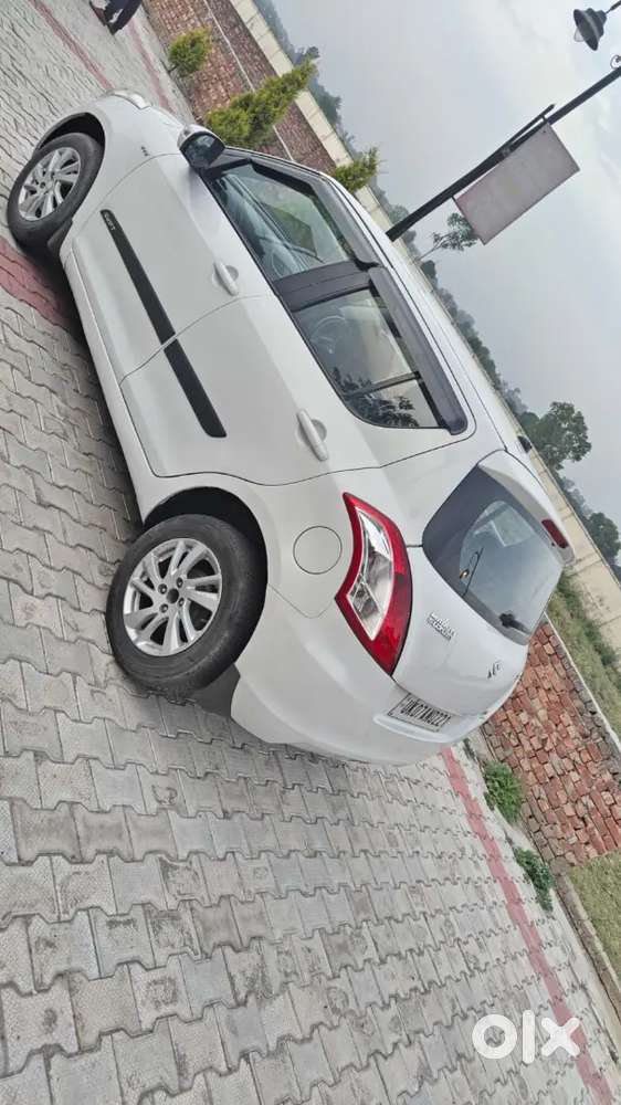 Maruti Suzuki Swift 2011 Petrol 65000 Km Driven