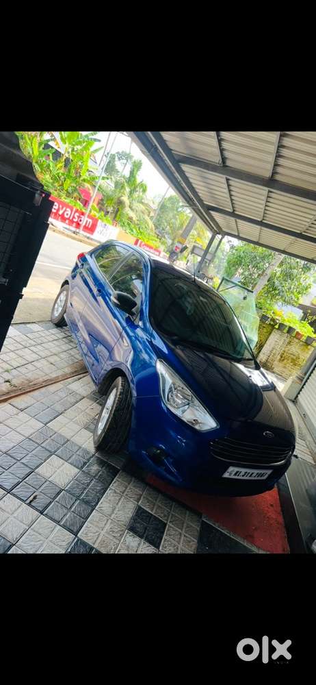 Ford Figo Petrol 2016