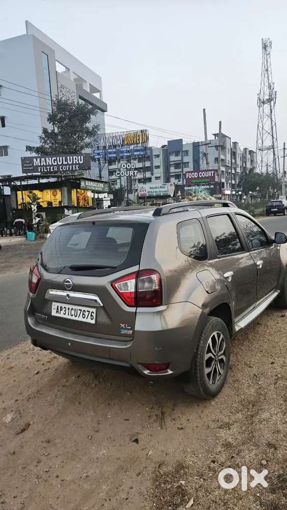 Nissan Terrano 2015 Diesel 140000 Km Driven