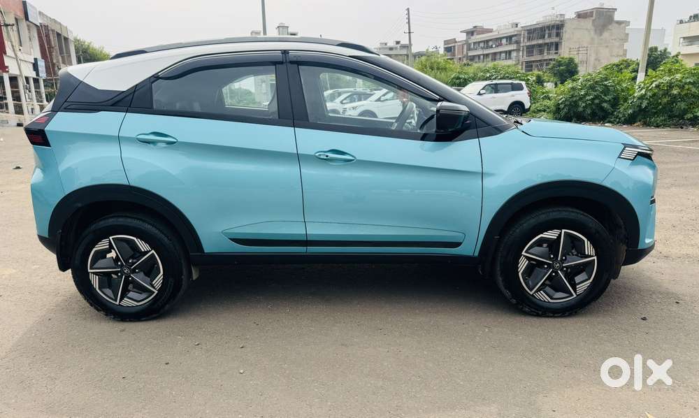 Tata Nexon Creative 1.2 Revotron Petrol 7dca Dt, 2025, Petrol