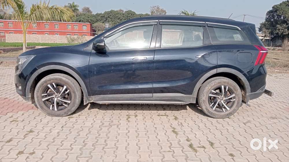 Mahindra Xuv700, 2022, Petrol