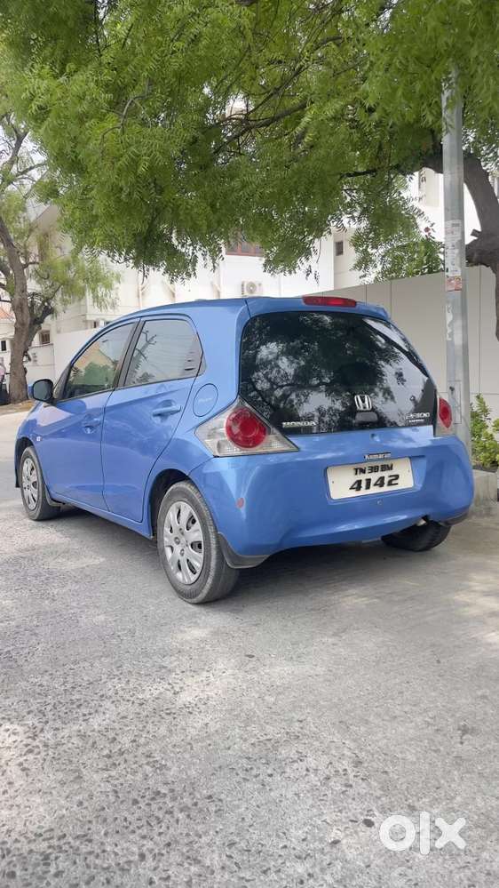 Honda Brio V Automatic, 2012, Petrol