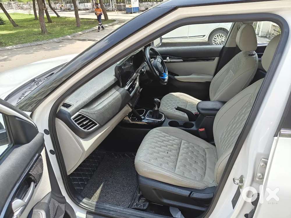 Kia Seltos Petrol 2019 1.5 Htx 6mt